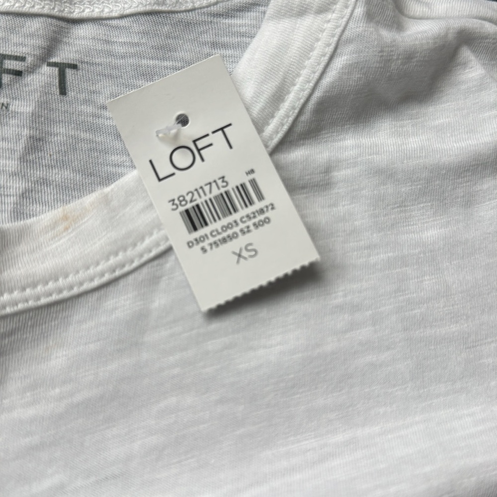LOFT Classic White T-Shirt - Picture 4 of 5